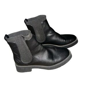 Women’s Kenneth Cole Reaction Chelsea Boots Black Size 9.5